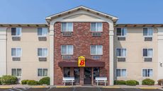 Super 8 Irving DFW Airport/South