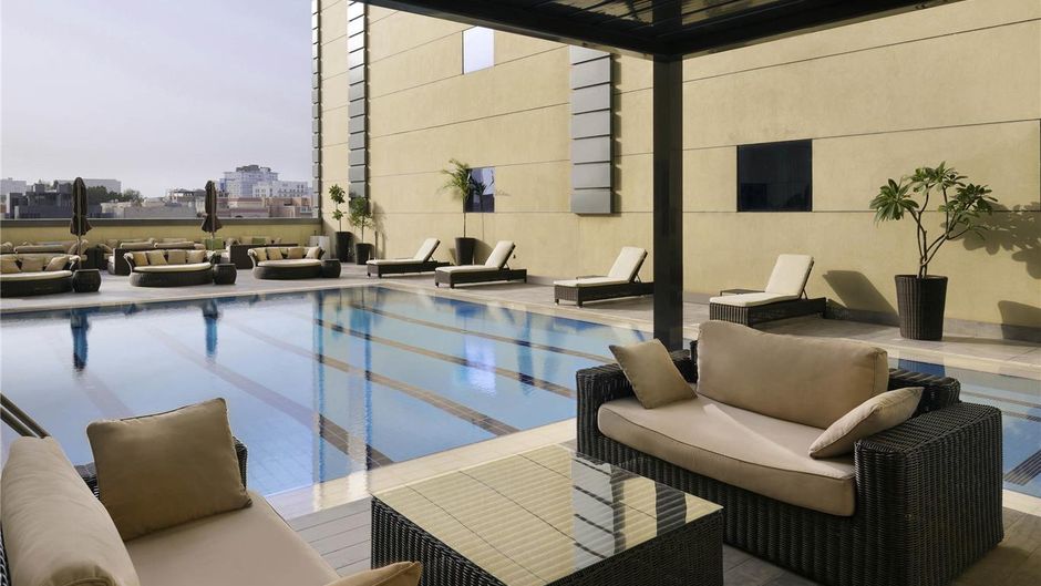 Adagio Aparthotel Jeddah Malik Road Pool
