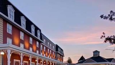 Saratoga Casino & Raceway Hotel