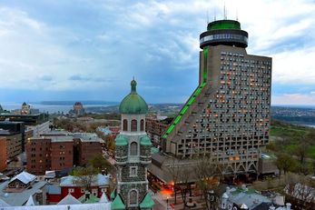 Hotel Le Concorde Quebec
