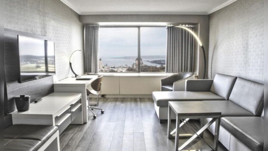 Hotel Le Concorde Quebec Suite