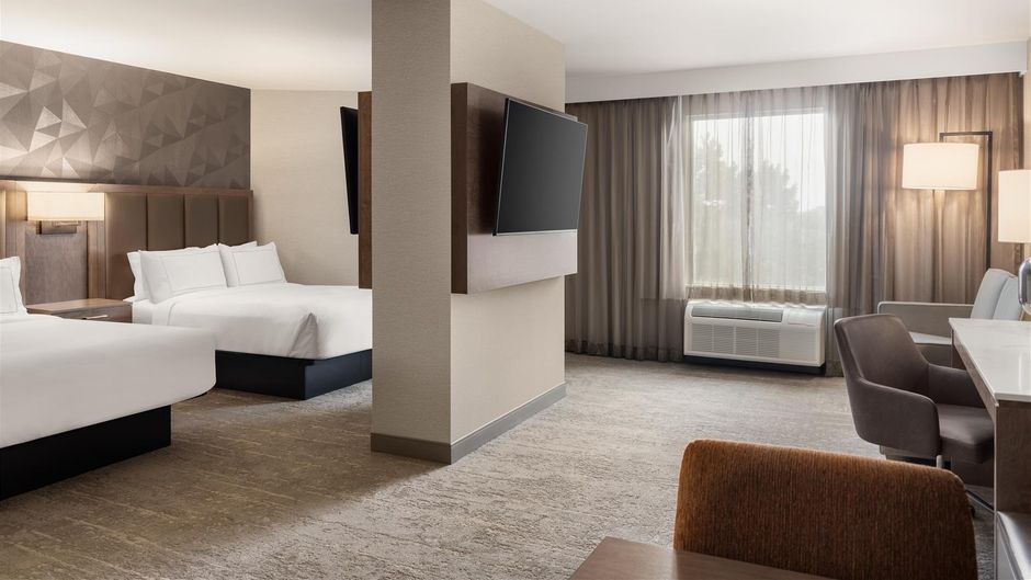 DoubleTree by Hilton Kitchener Room