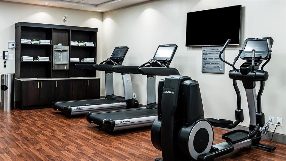 DoubleTree by Hilton Kitchener Health