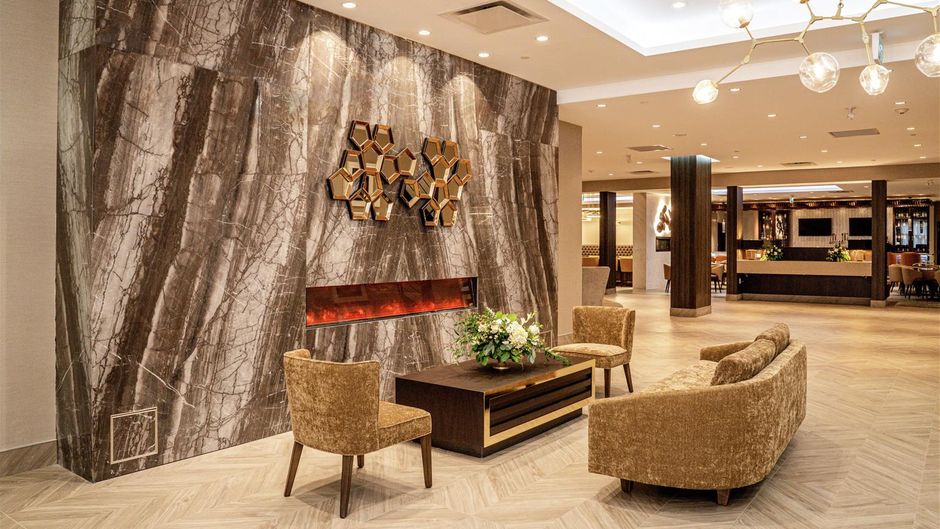 DoubleTree by Hilton Kitchener Lobby
