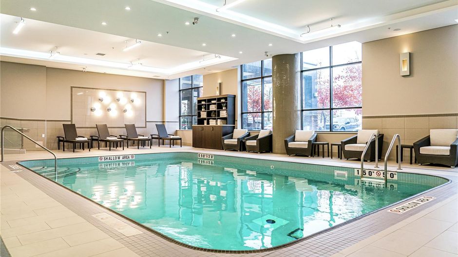 DoubleTree by Hilton Kitchener Pool
