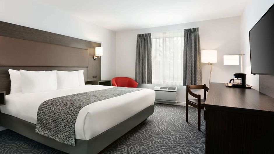 Travelodge by Wyndham Rigaud Room