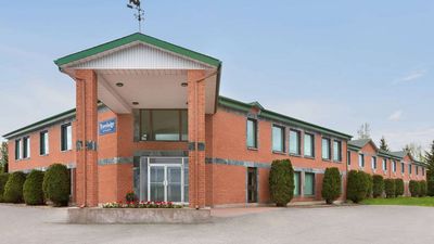 Travelodge by Wyndham Rigaud