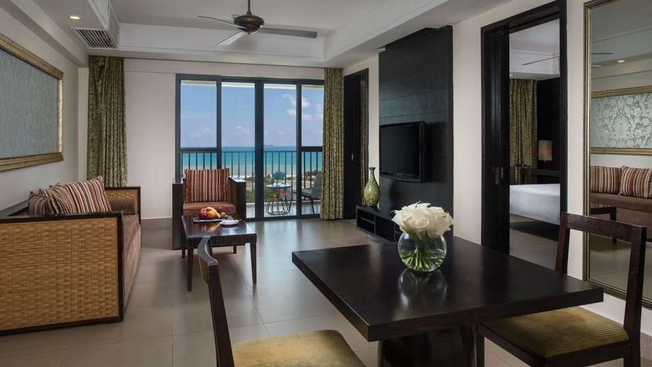 Ramada Plaza by Wyndham Sanya Bay Suite