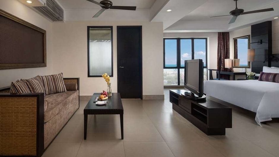 Ramada Plaza by Wyndham Sanya Bay Suite