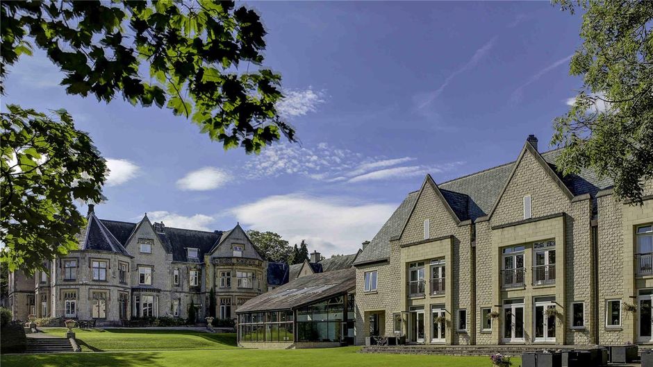 Mercure Kenwood Hotel and Spa Exterior
