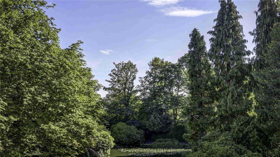 Mercure Kenwood Hotel and Spa Exterior