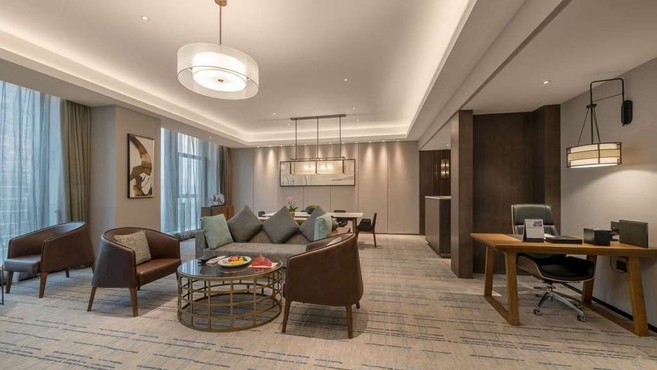 Howard Johnson Downtown Hotel Chongqing Suite
