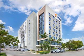 Comfort Inn & Suites Miami Intl Airport