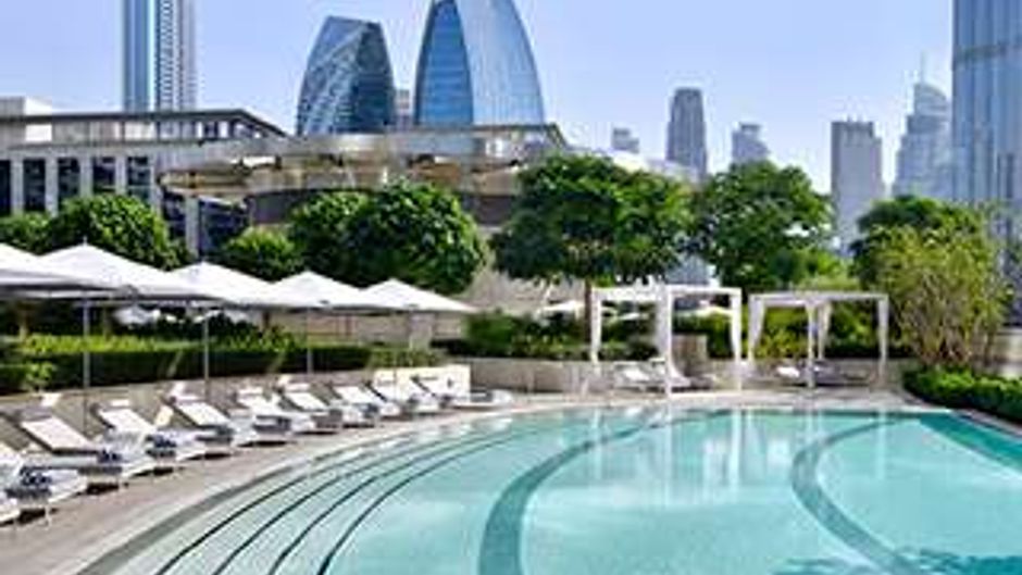 Address Sky View Pool