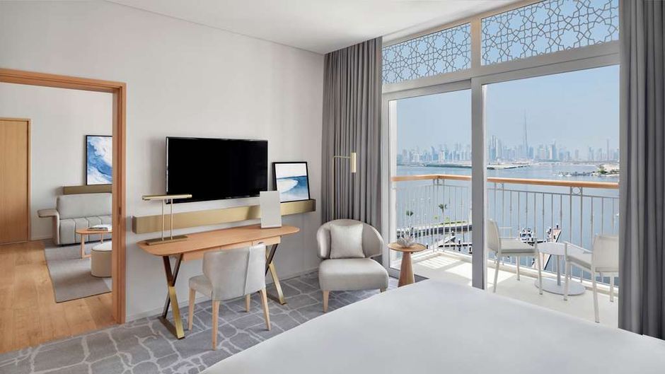 Vida Creek Harbour Suite