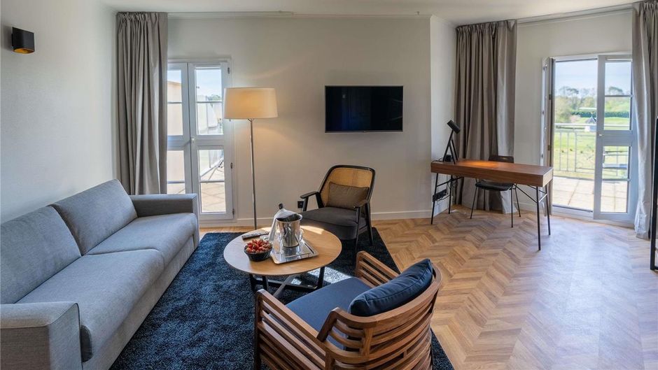 Mercure Chantilly Resort & Conventions Room