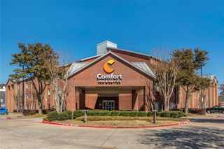 Comfort Inn & Suites Dallas-Addison