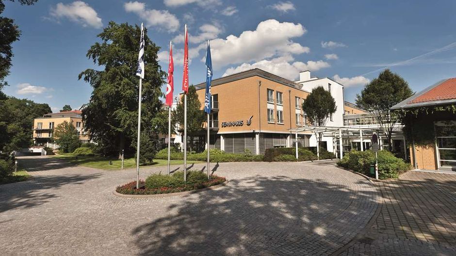 Seminaris SeeHotel Potsdam Exterior