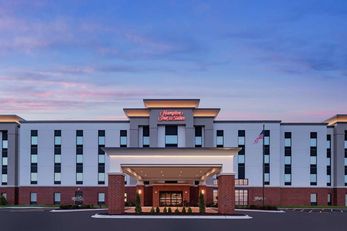 Hampton Inn and Suites Bridgeview