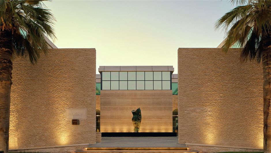 Melia Desert Palm Exterior