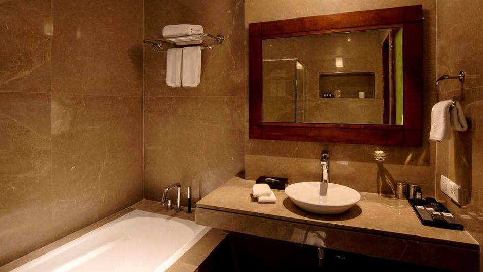 Zone By The Park Kolkata Room