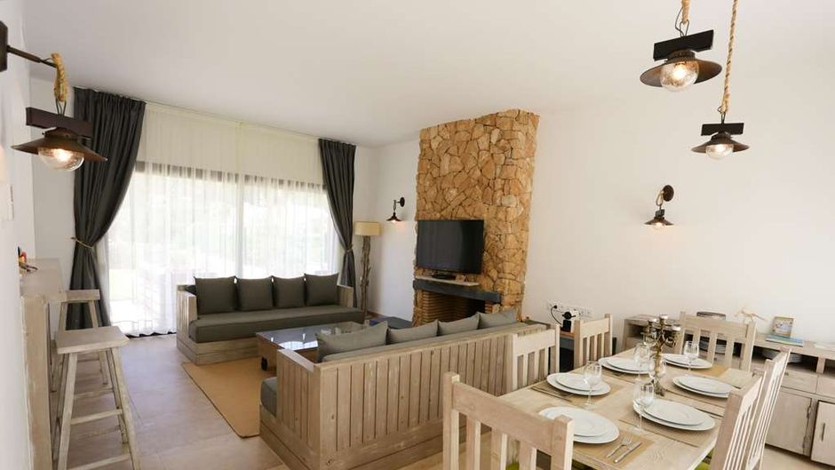 Azembay Hotel Suite