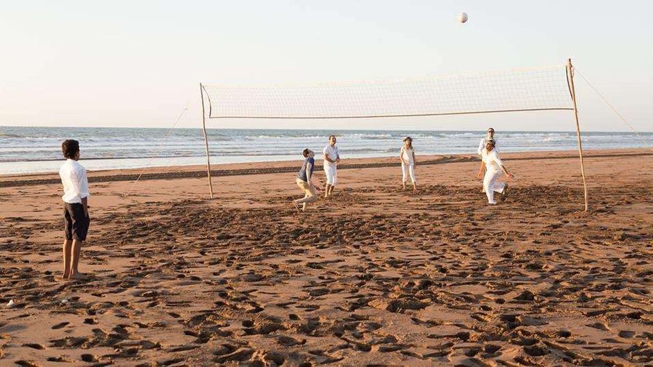 Azembay Hotel Beach