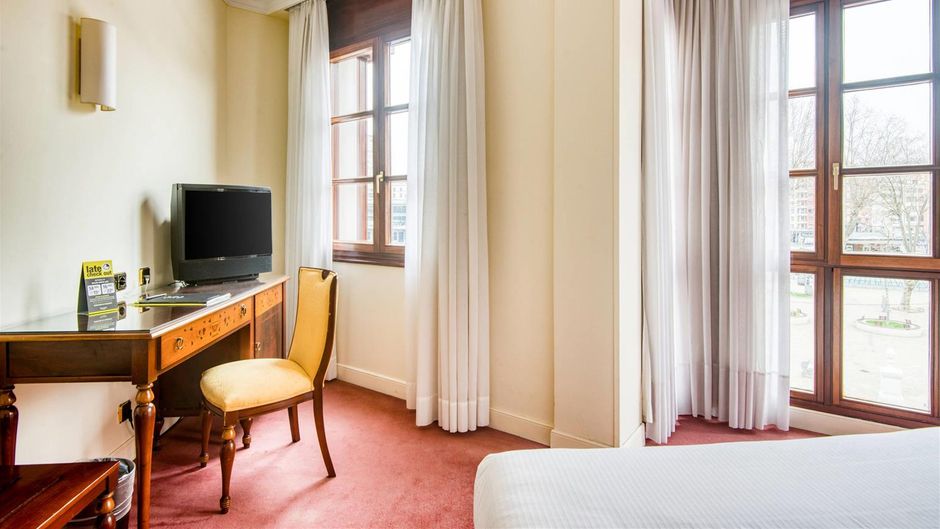 Sercotel Oria Room