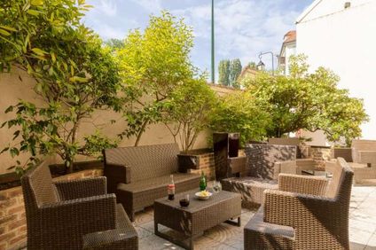 Hotel The Originals City Rueil Centre