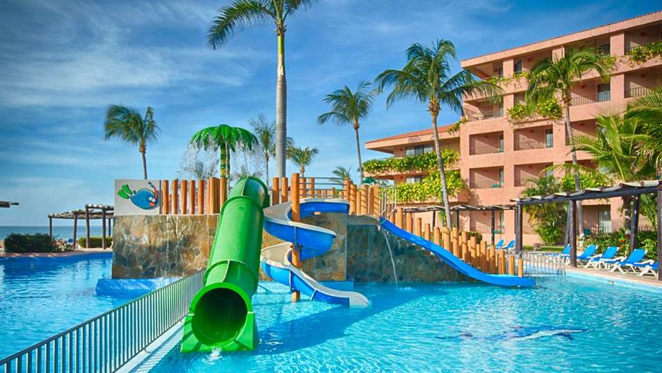 Barcelo Huatulco Pool