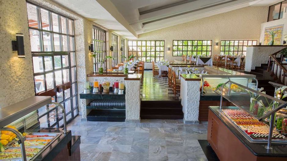 Barcelo Huatulco Restaurant