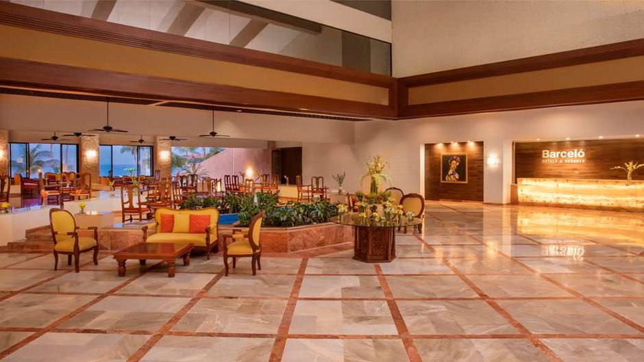 Barcelo Huatulco Lobby