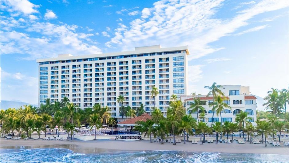 Barcelo Ixtapa Exterior