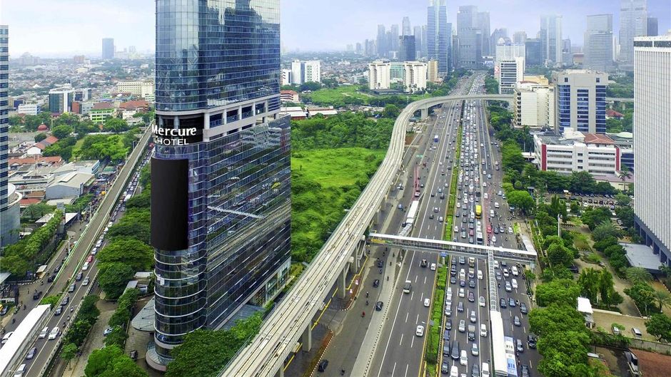 Mercure Jakarta Gatot Subroto Exterior