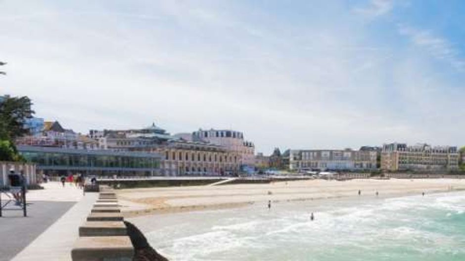 Hotel Dinard Balmoral Beach