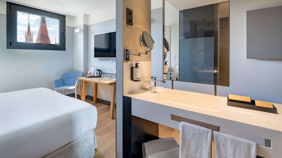Occidental Diagonal 414 Room