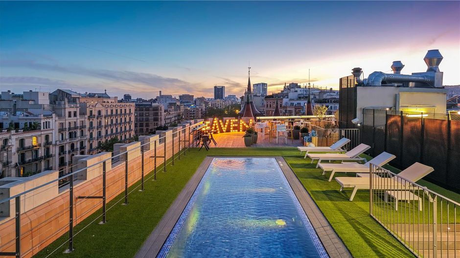 Occidental Diagonal 414 Pool