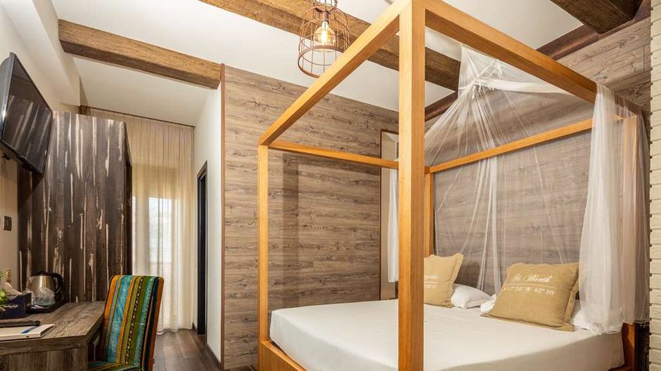 Best Western Maison B Hotel Room