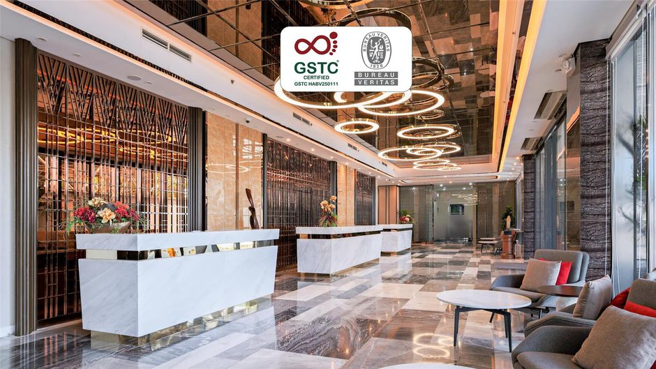 Best Western Metro Clark Lobby