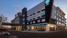 Tru by Hilton Denver Airport Tower Road