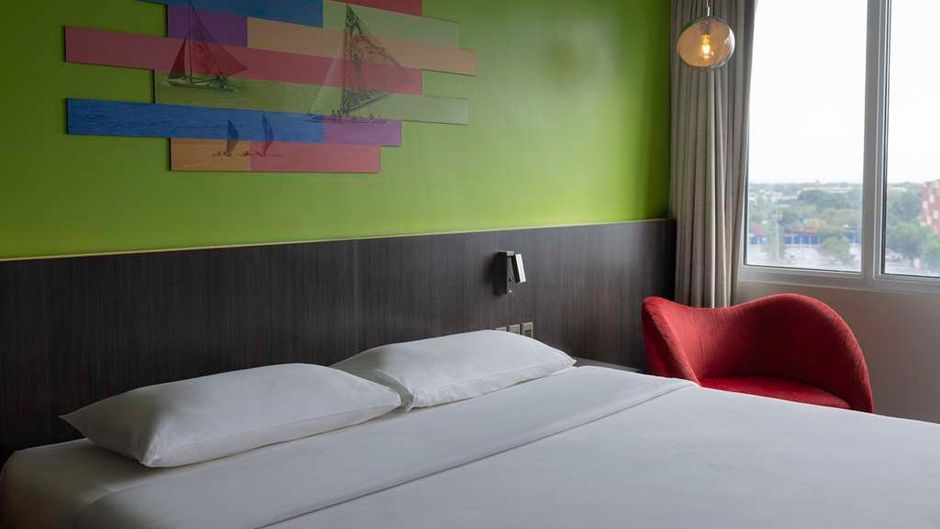 Park Inn by Radisson Iloilo Room