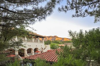 Los Abrigados Resort & Spa