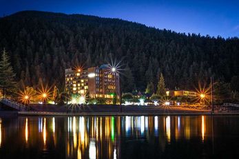 Harrison Hot Springs Resort & Spa