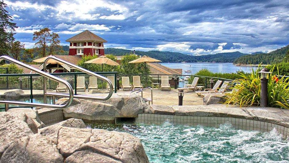 Poets Cove Resort & Spa Pool