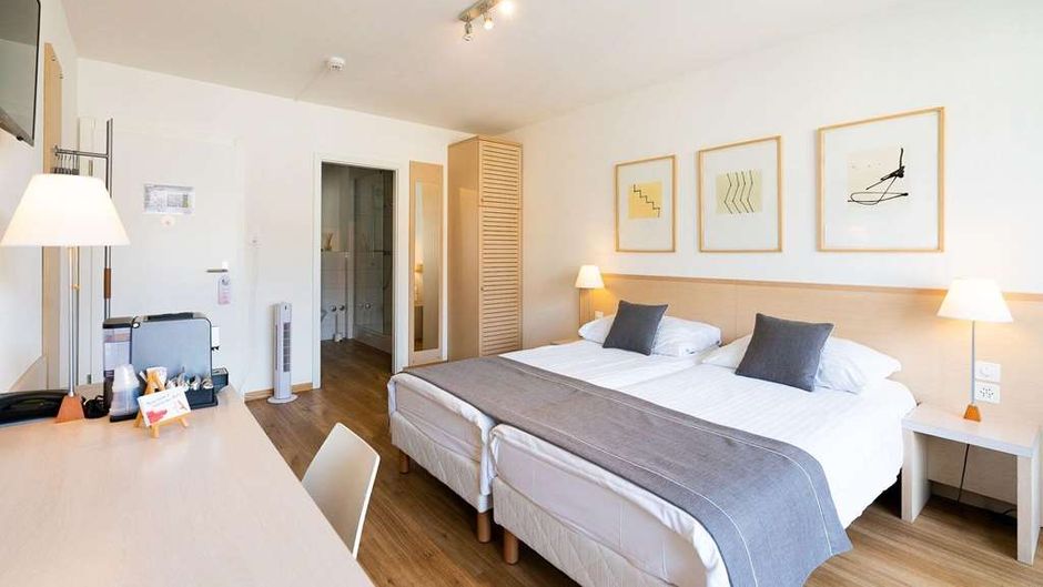Hotel Des Arts Room