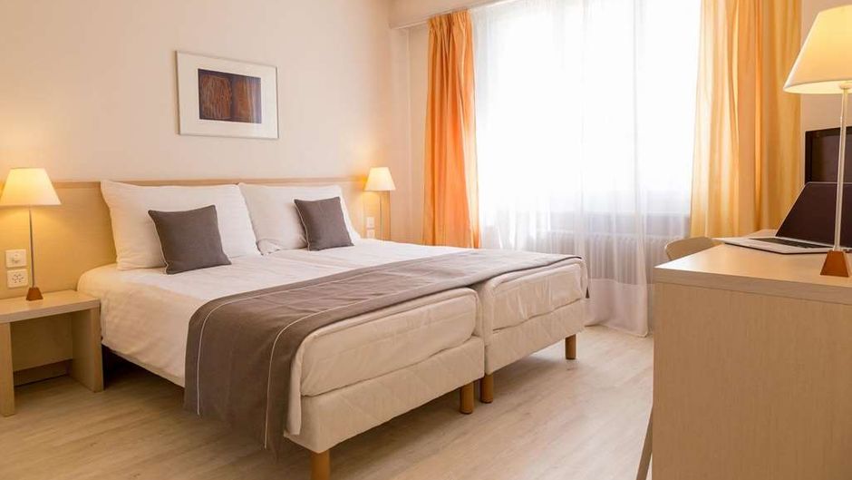 Hotel Des Arts Suite