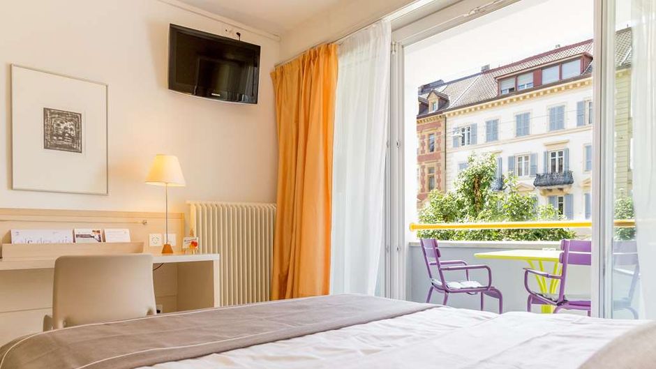 Hotel Des Arts Room