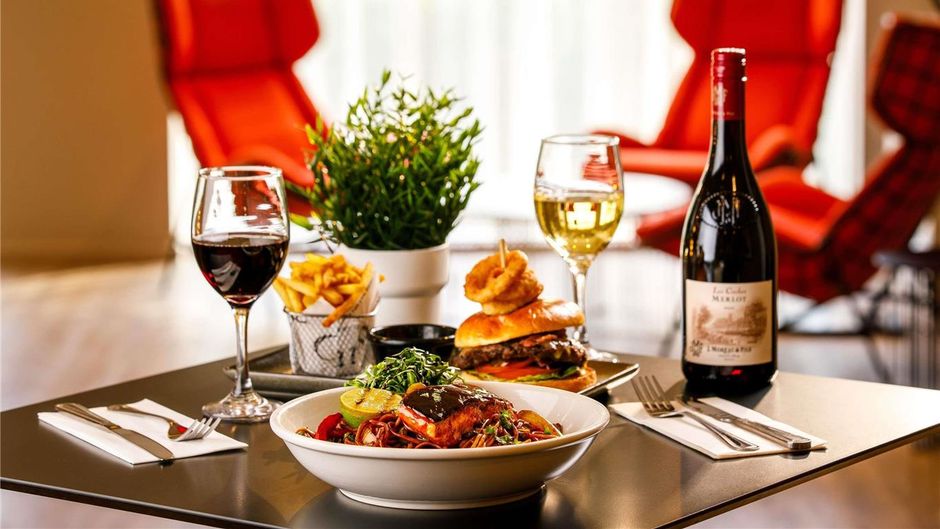 Mercure Birmingham West Restaurant