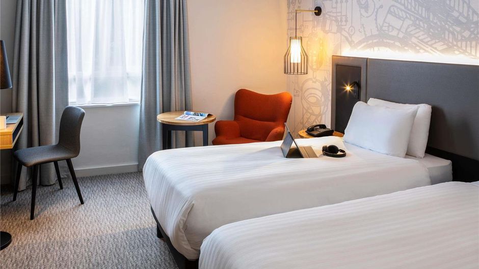 Mercure Birmingham West Room