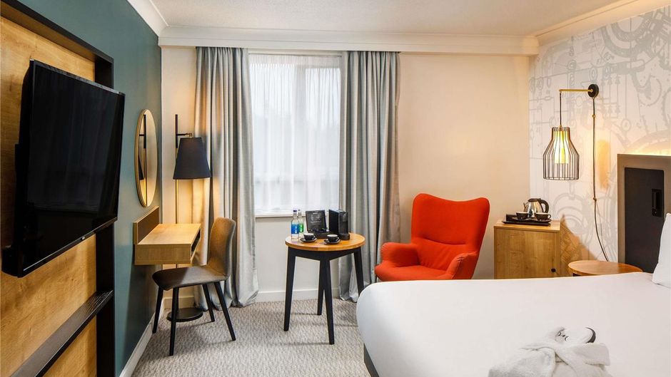 Mercure Birmingham West Room